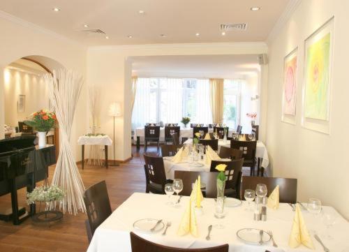 Hotel Restaurant Rothkopf Ойскирхен Екстериор снимка